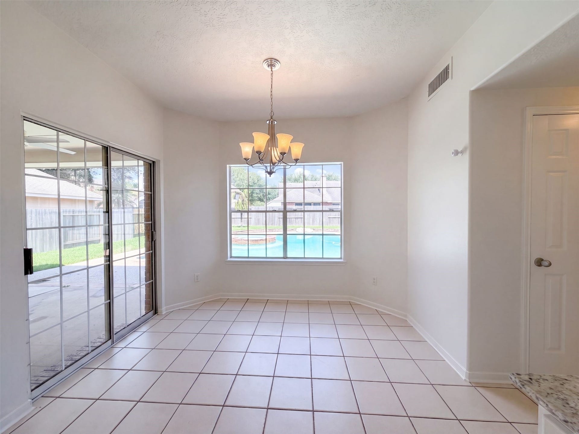 2854 Everett Drive, Friendswood, TX 77546 2854 Everett Drive, Friendswood, TX 77546