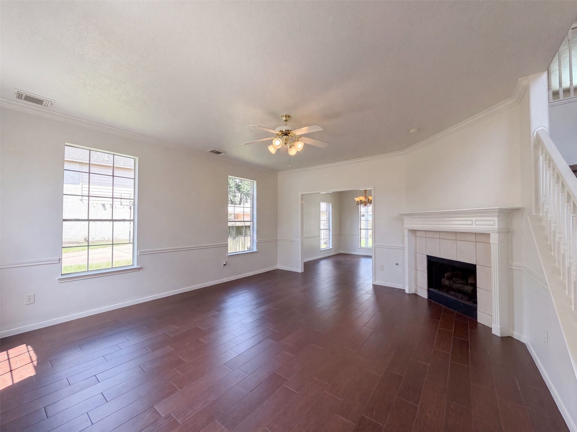 2854 Everett Drive, Friendswood, TX 77546 2854 Everett Drive, Friendswood, TX 77546