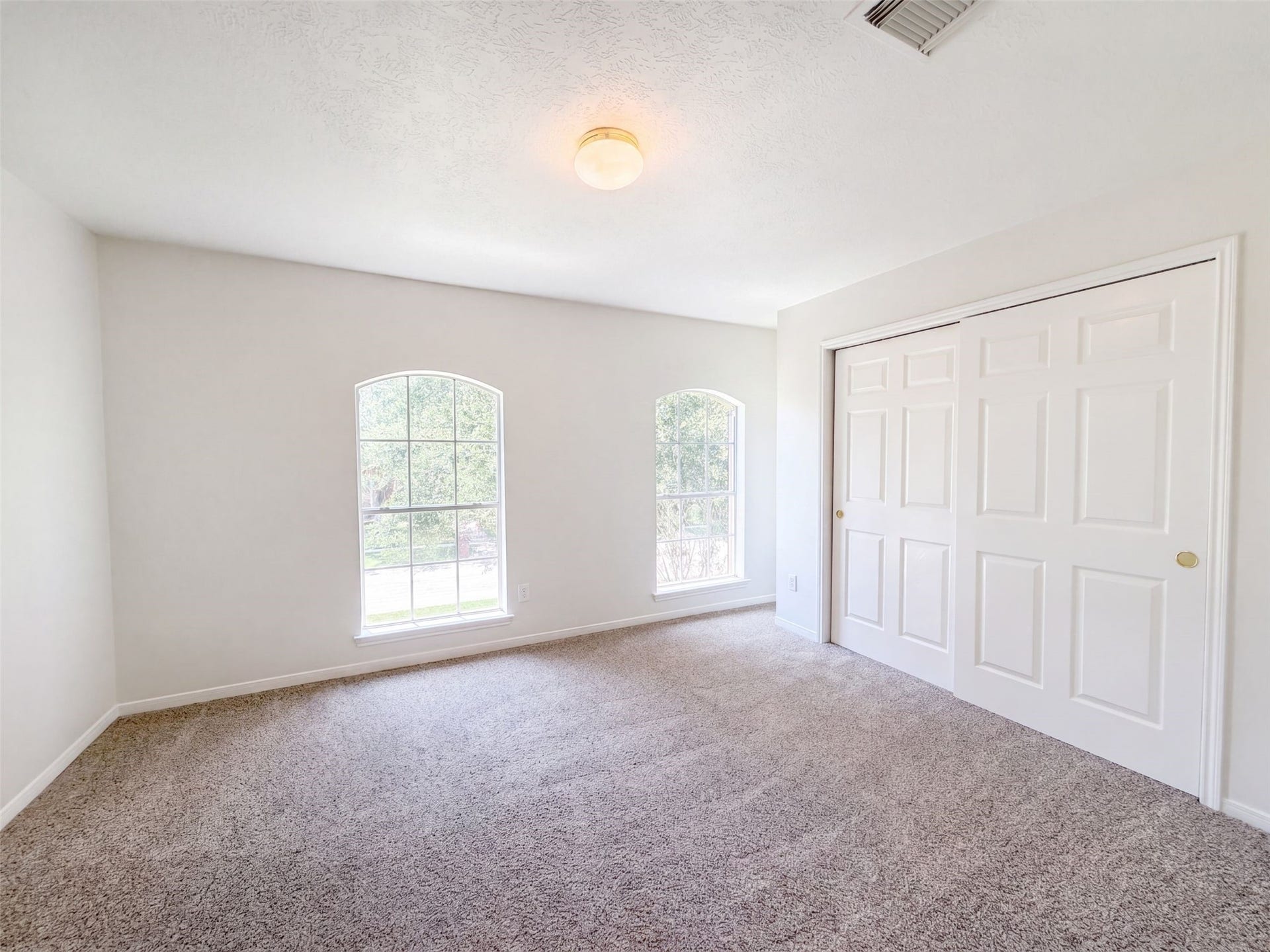 2854 Everett Drive, Friendswood, TX 77546 2854 Everett Drive, Friendswood, TX 77546