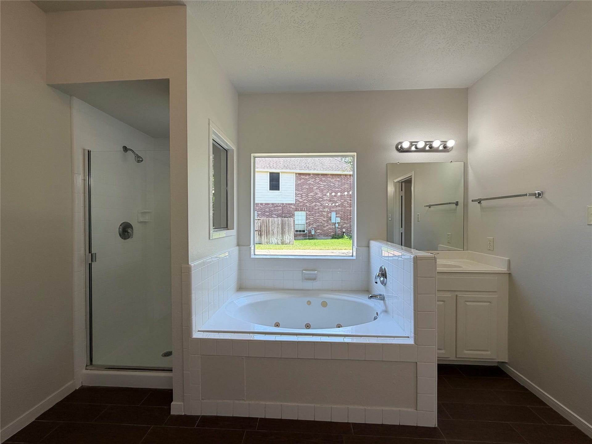2854 Everett Drive, Friendswood, TX 77546 2854 Everett Drive, Friendswood, TX 77546