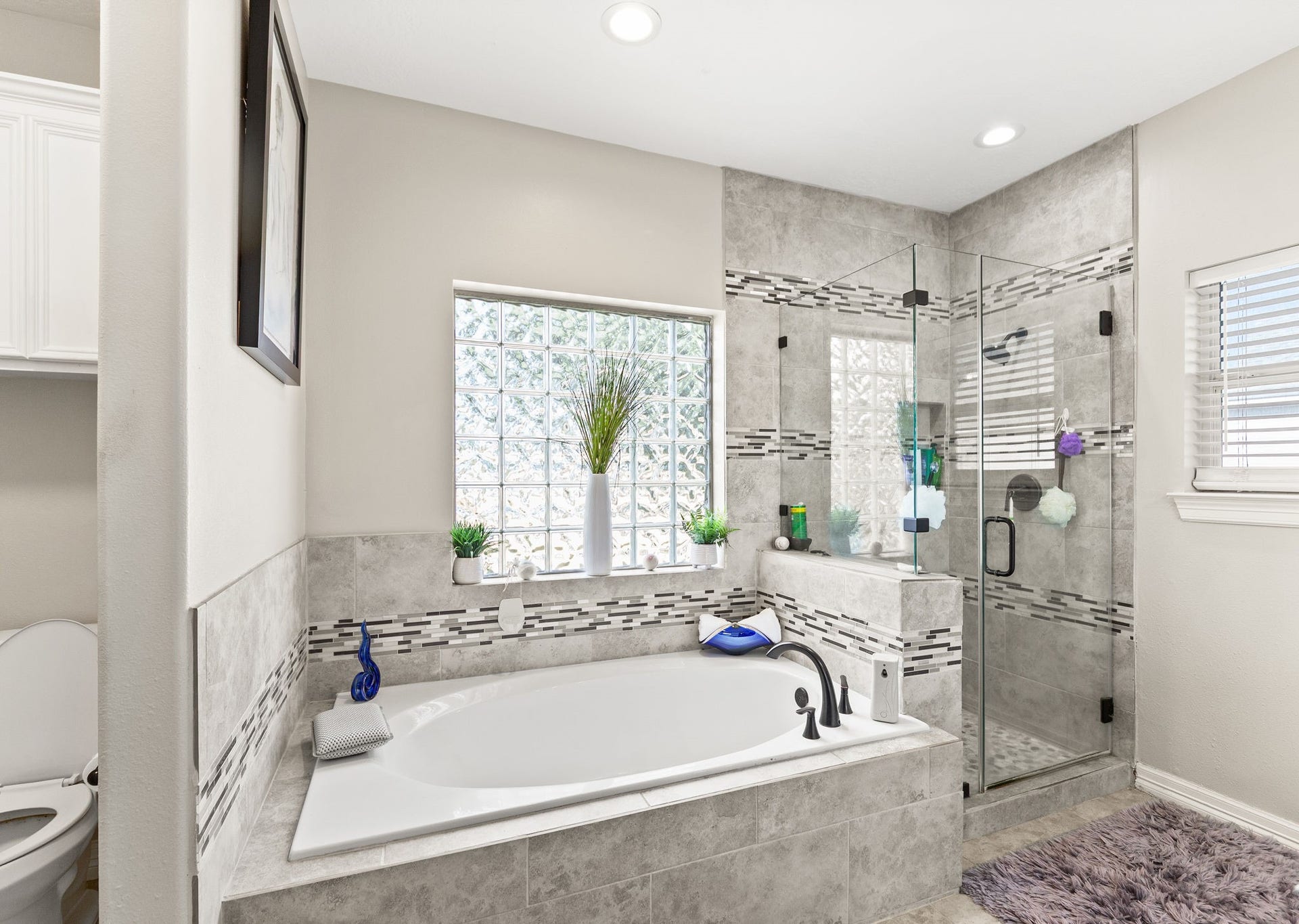 202 Lakeland Circle, Rosharon, TX 77583