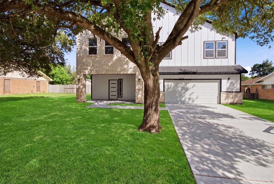 Property photo for 2104 Montana Street, Baytown, TX