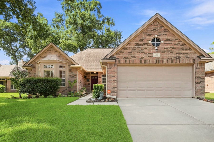 Property photo for 6311 New Oak Court, Humble, TX