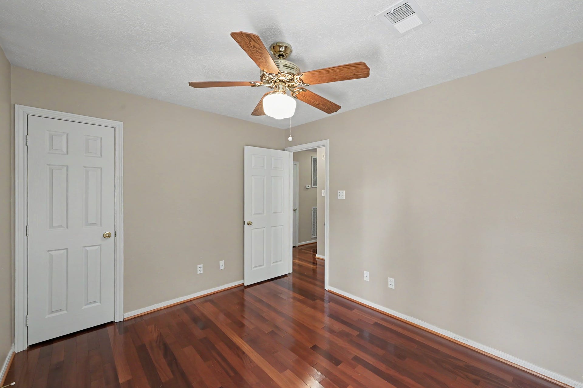419 Dover Lane, Spring, TX 77373 Another view of bedroom three. Walk in closet included.