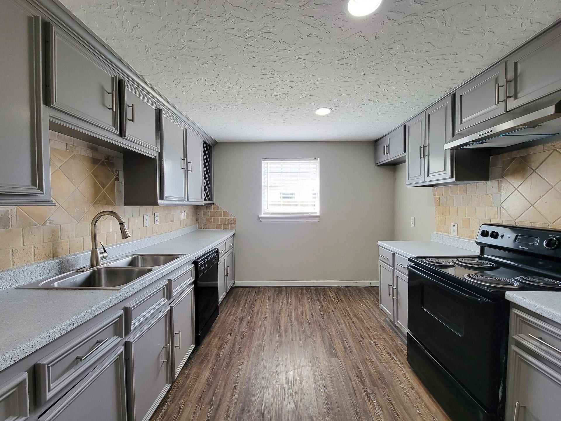 3416 Europa Street, Houston, TX 77022 3416 Europa Street, Houston, TX 77022
