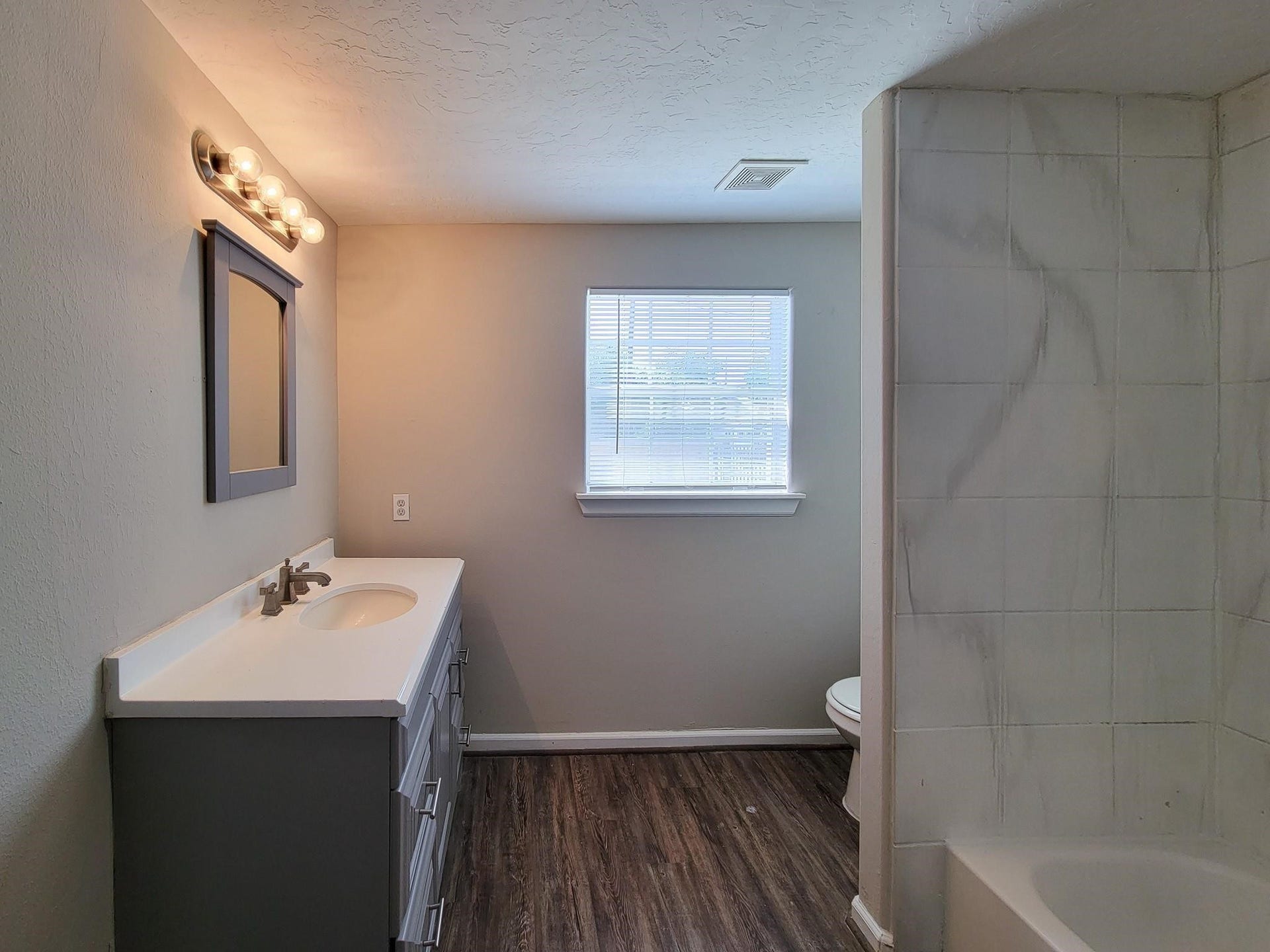 3416 Europa Street, Houston, TX 77022 3416 Europa Street, Houston, TX 77022