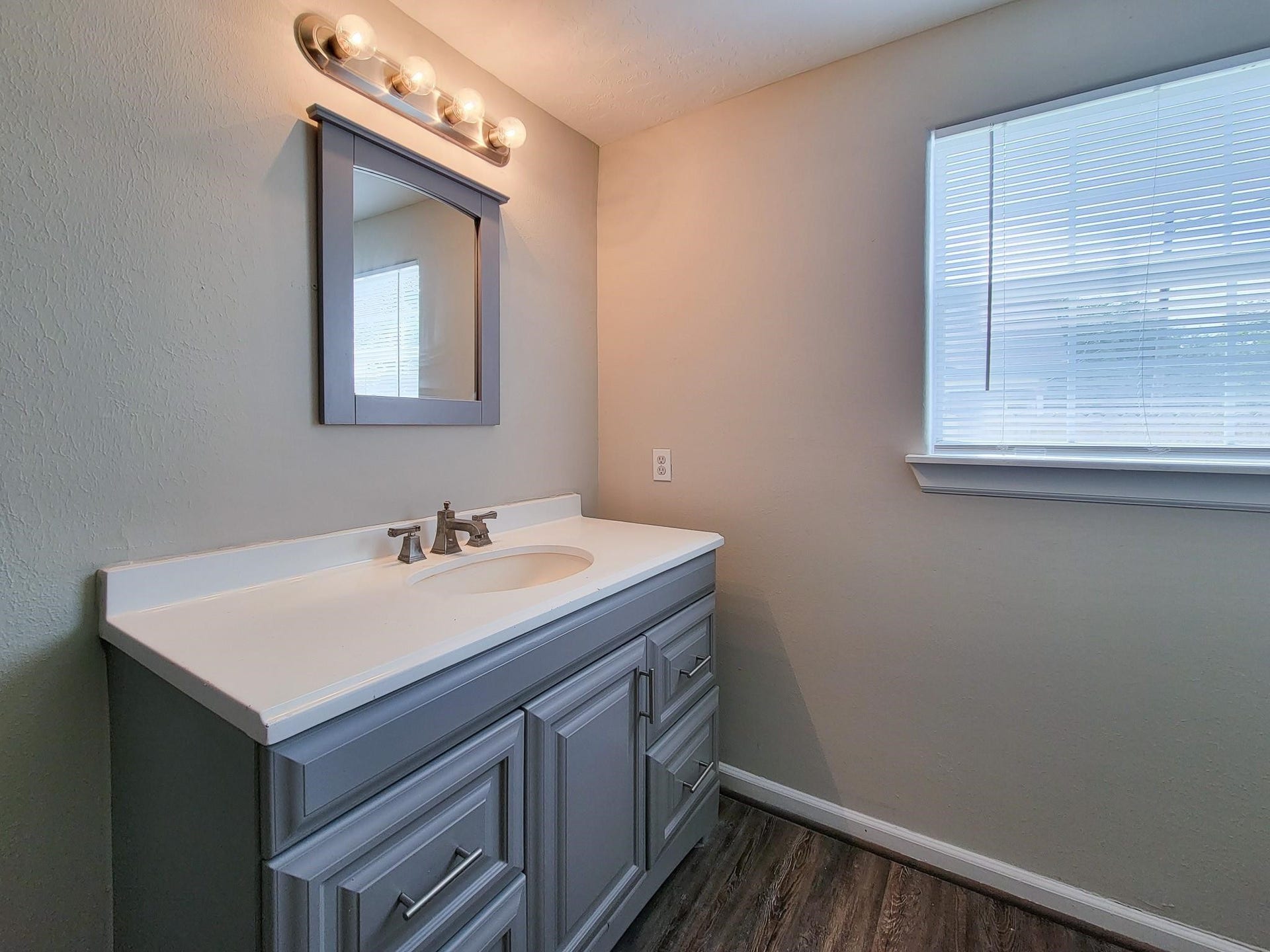 3416 Europa Street, Houston, TX 77022 3416 Europa Street, Houston, TX 77022