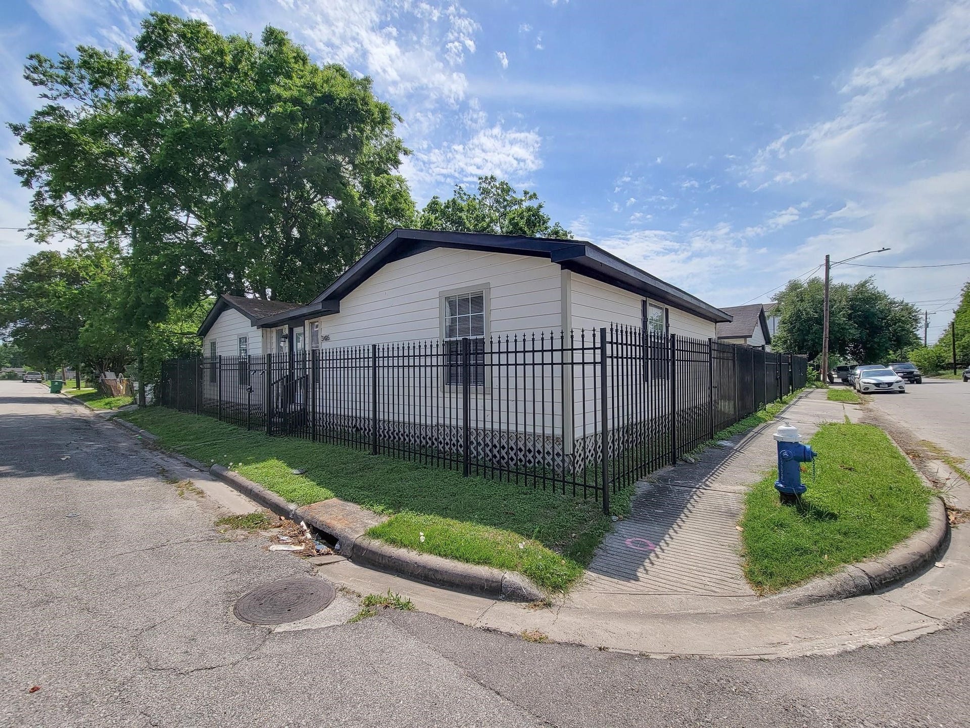 3416 Europa Street, Houston, TX 77022 3416 Europa Street, Houston, TX 77022