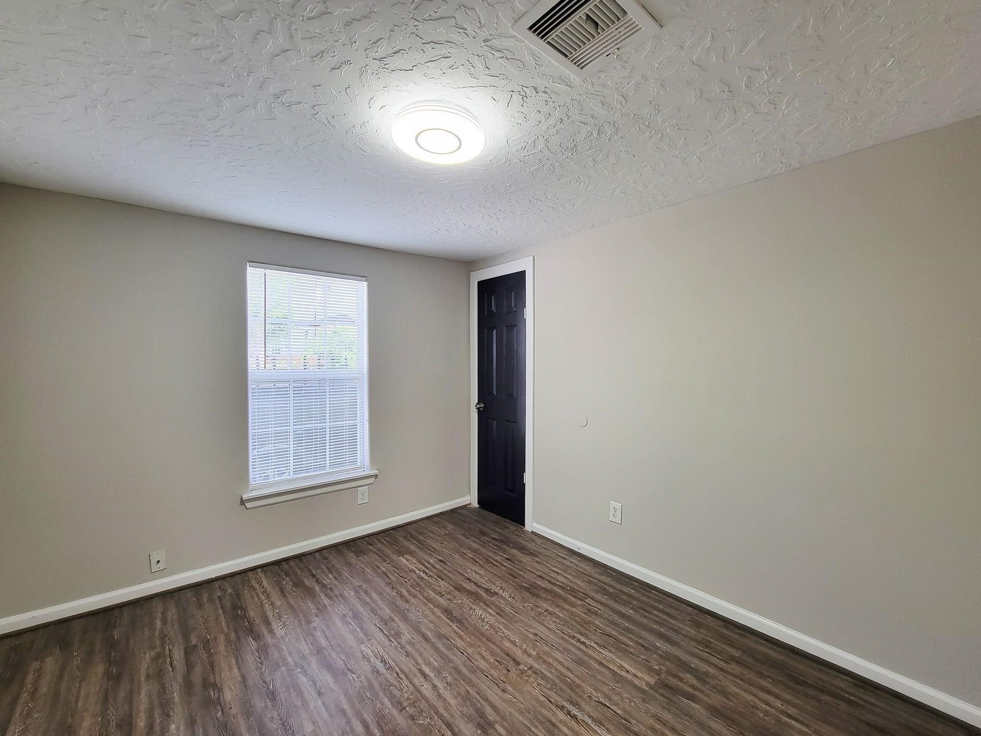3416 Europa Street, Houston, TX 77022 3416 Europa Street, Houston, TX 77022