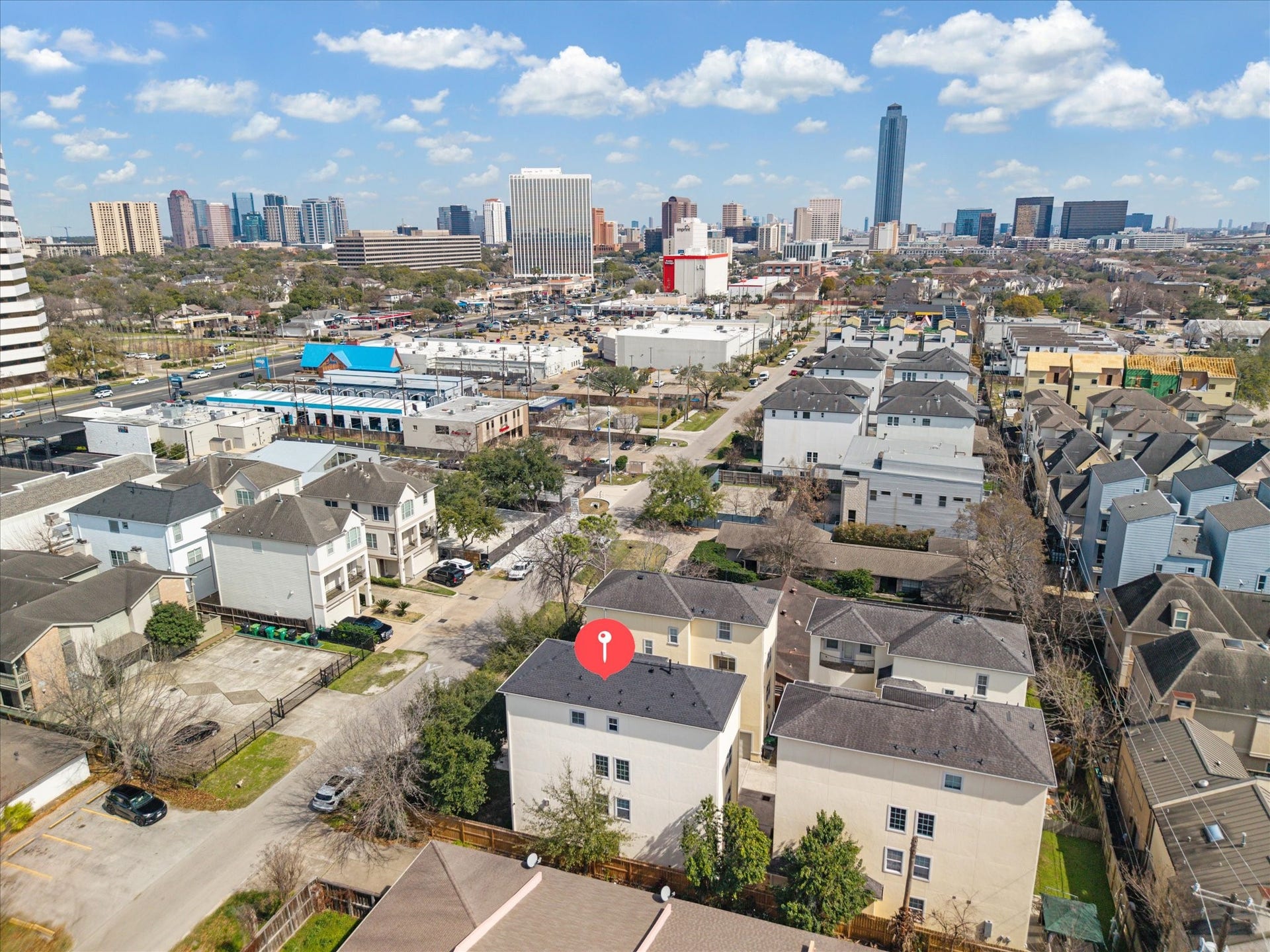 5717 Val Verde Street, #C, Houston, TX 77057 Residential neighborhood with modern, multi-story homes. A great location, convenient for city amenities.