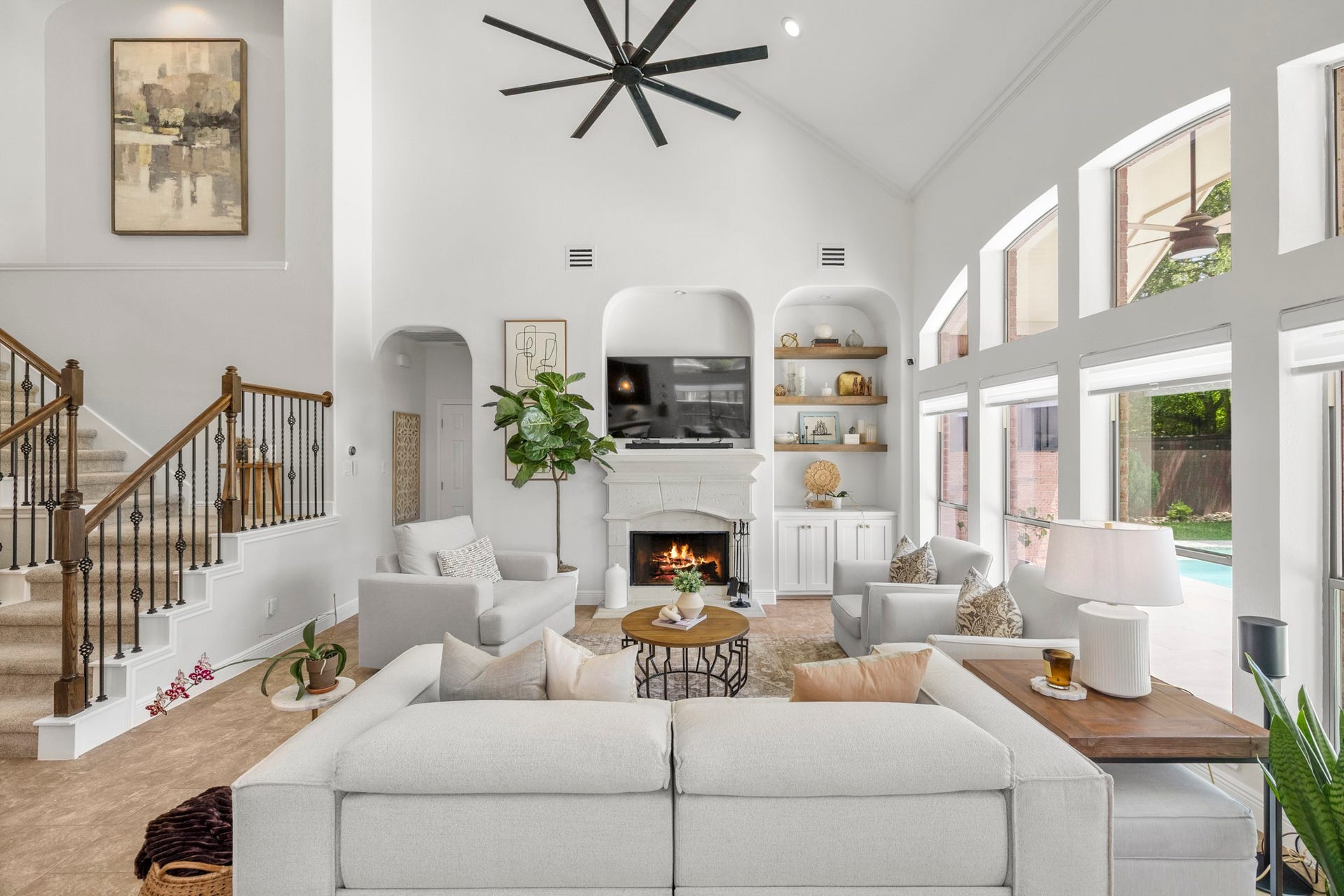 26 Winhall Place, The Woodlands, TX 77354 Made with everyday life in mind, this spacious living area gives everyone room to gather without feeling crowded.