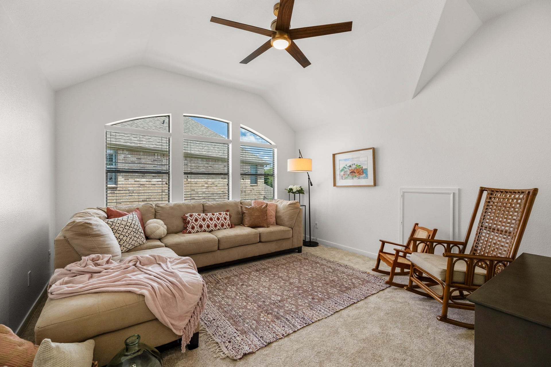 26 Winhall Place, The Woodlands, TX 77354 Head upstairs and you'll find even more room to spread out, whether it's for movie nights, playtime, homework, or simply relaxing.
