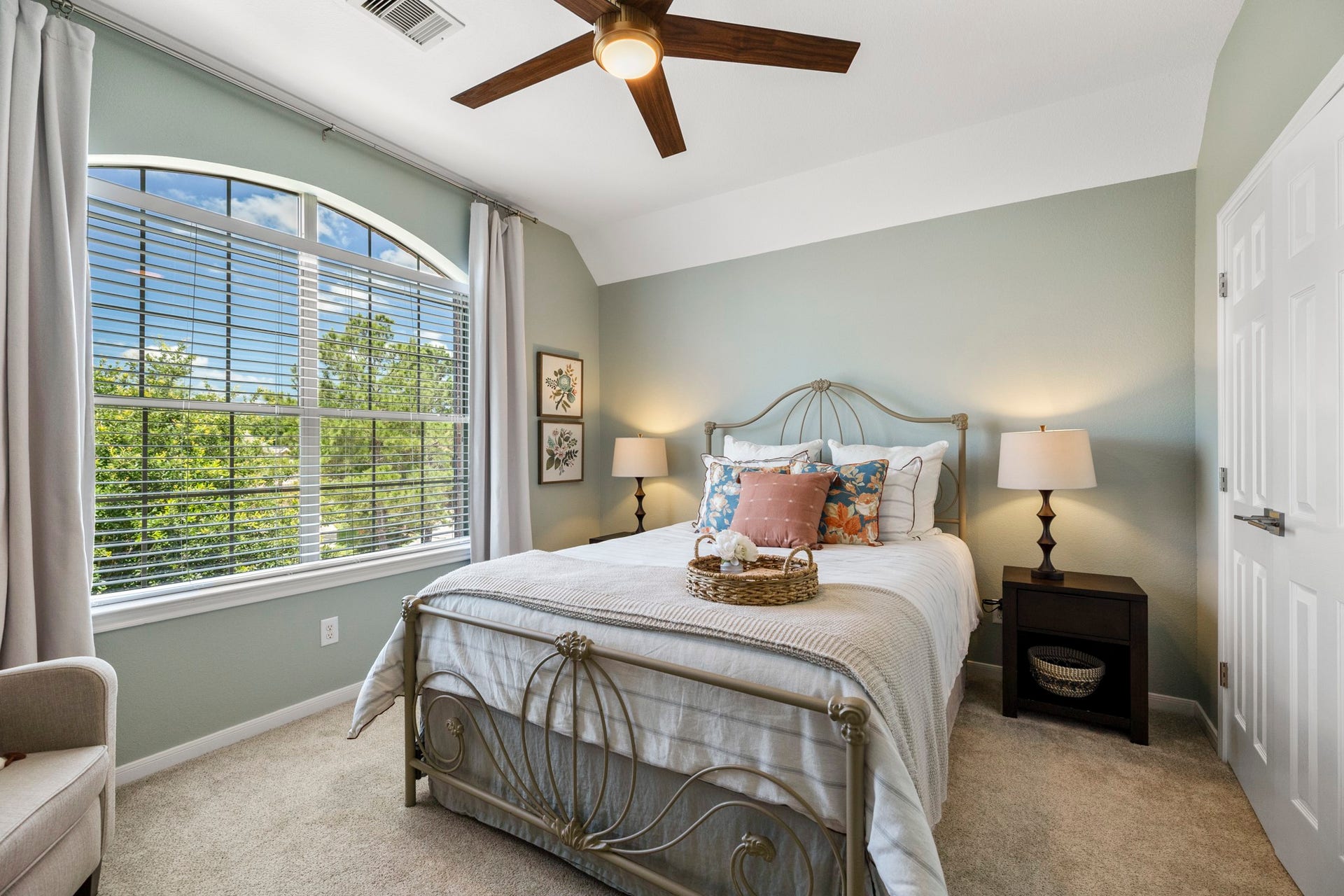 26 Winhall Place, The Woodlands, TX 77354 One of three spacious secondary bedrooms upstairs, giving family and guests a comfortable place to make their own.