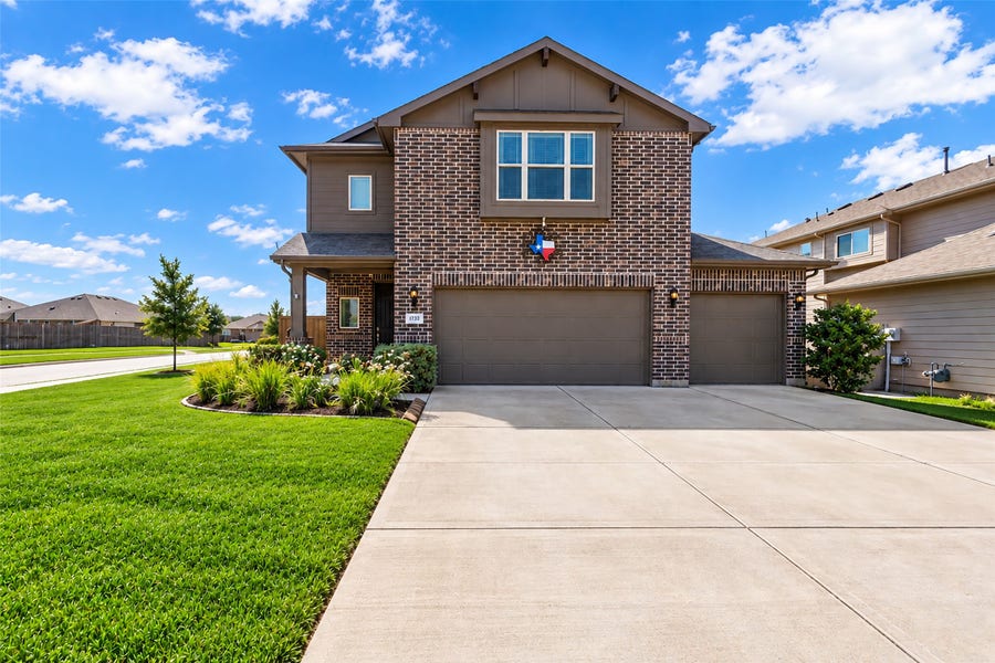 Property photo for 1732 Brushy Cedar Court, Conroe, TX