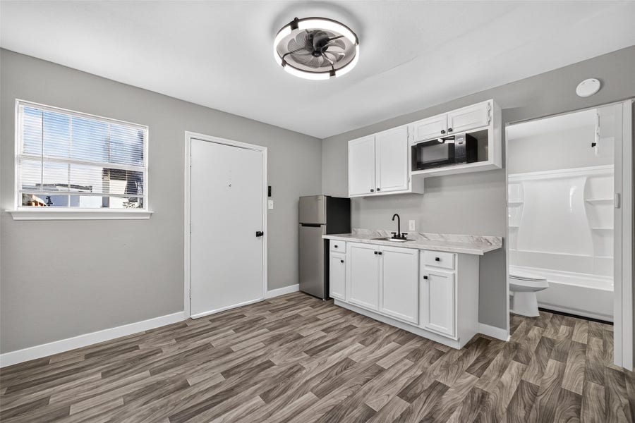 Property photo for 510 Dell Court, #B, Houston, TX