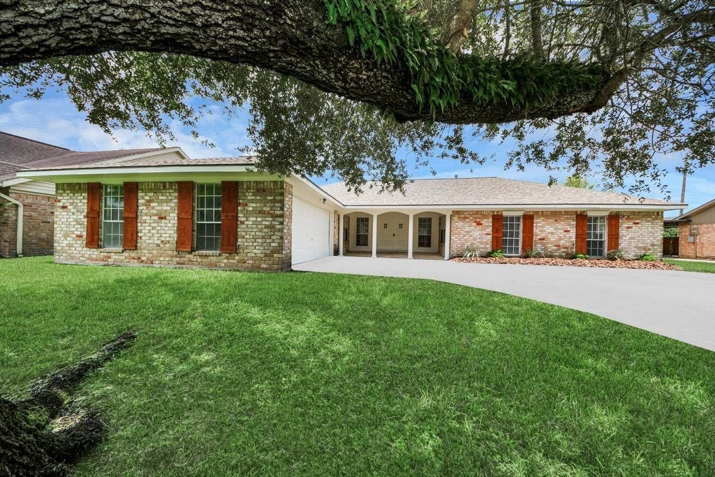 2814 Spyglass Lane, Missouri City, TX 77459 2814 Spyglass Lane, Missouri City, TX 77459