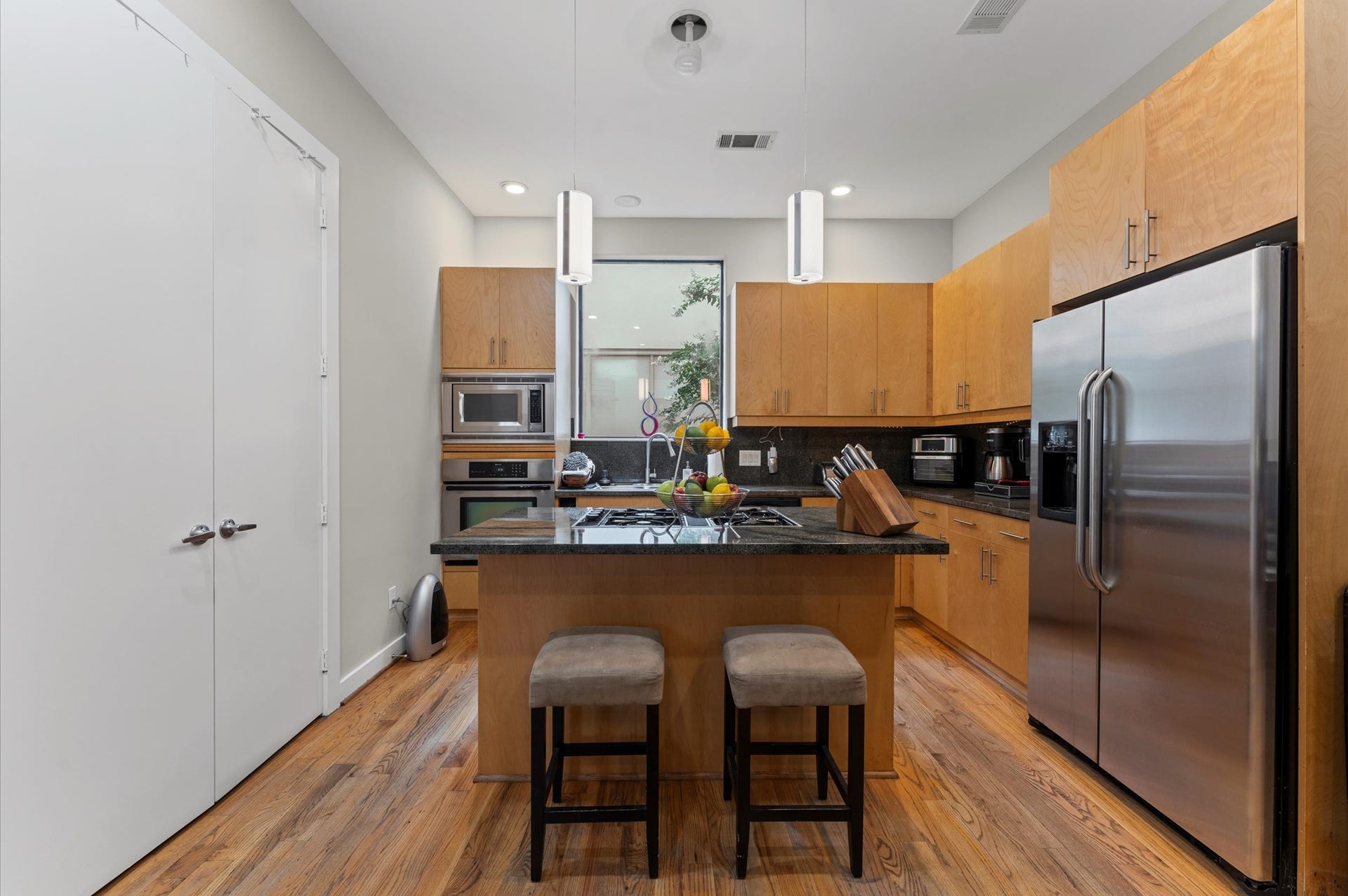 730 Ruthven, Houston, TX 77019