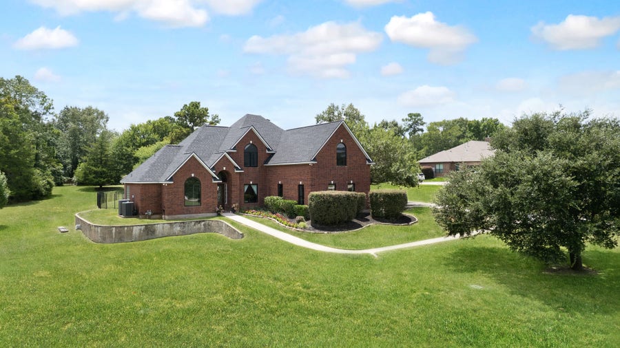 Property photo for 20019 Peel Road, Montgomery, TX