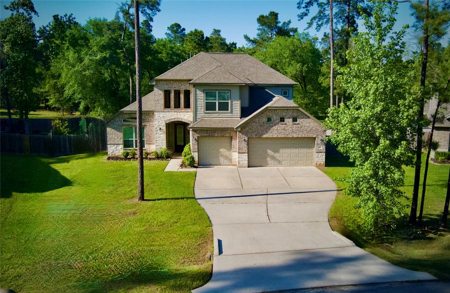 Property photo for 59 Beaconsfield Drive, Magnolia, TX