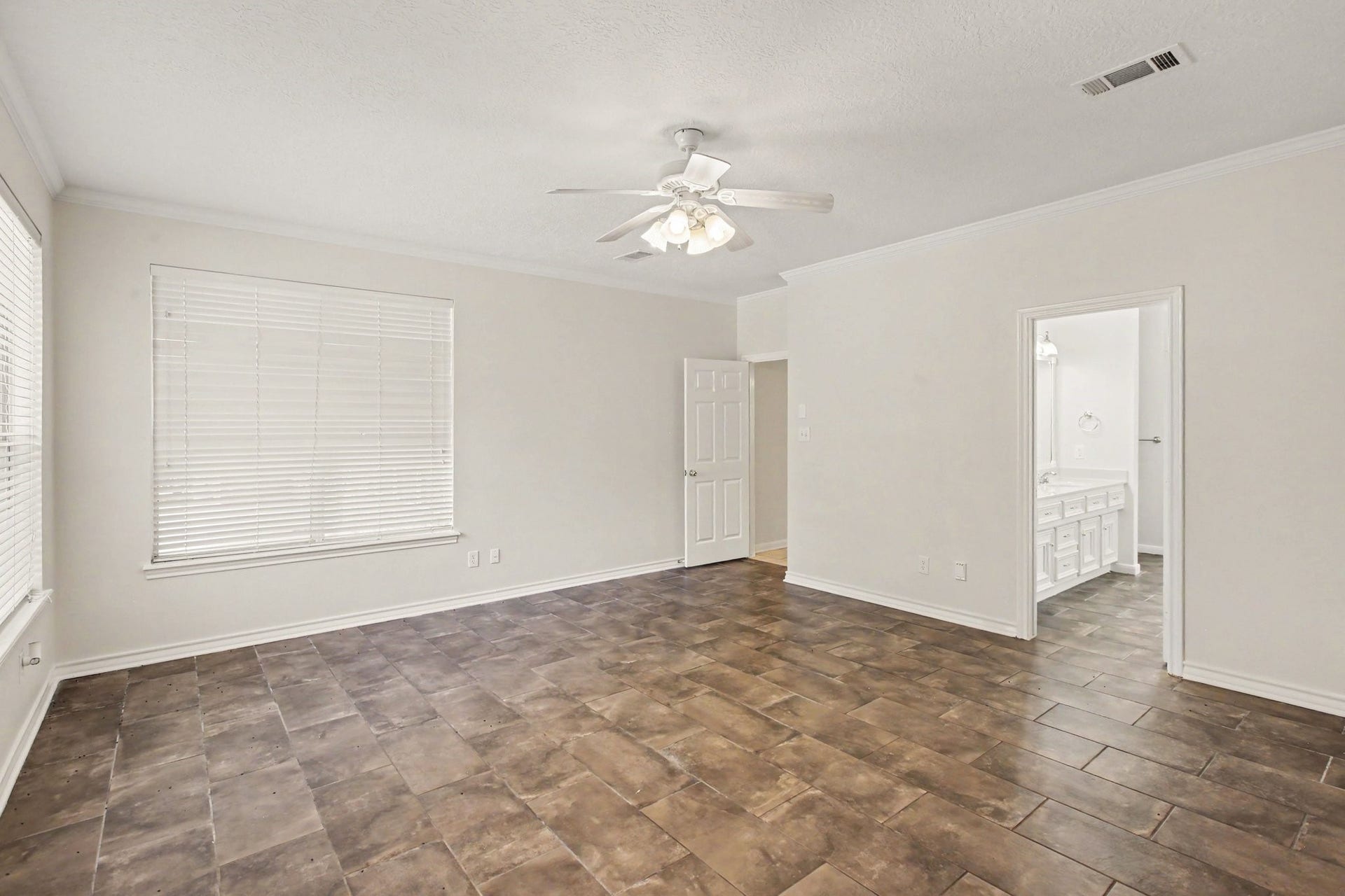 11297 Majestic Drive, Montgomery, TX 77316 11297 Majestic Drive, Montgomery, TX 77316