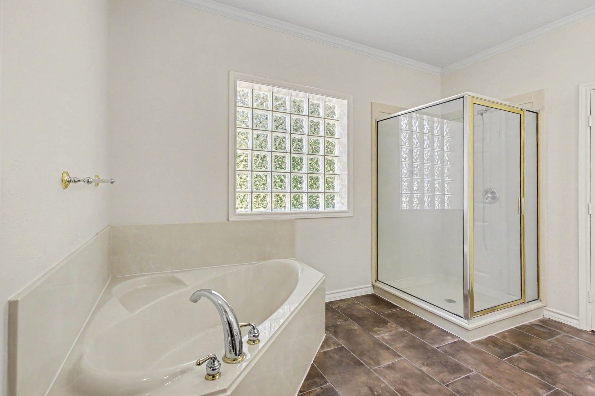 11297 Majestic Drive, Montgomery, TX 77316 11297 Majestic Drive, Montgomery, TX 77316