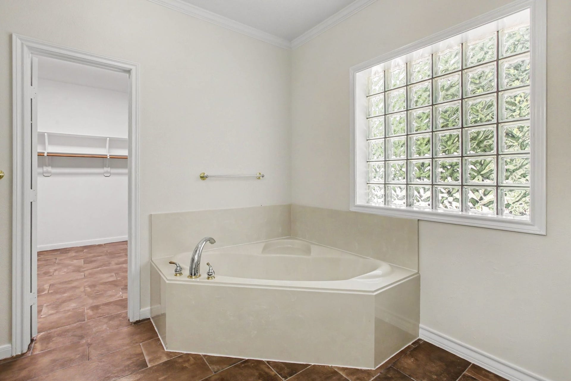 11297 Majestic Drive, Montgomery, TX 77316 11297 Majestic Drive, Montgomery, TX 77316