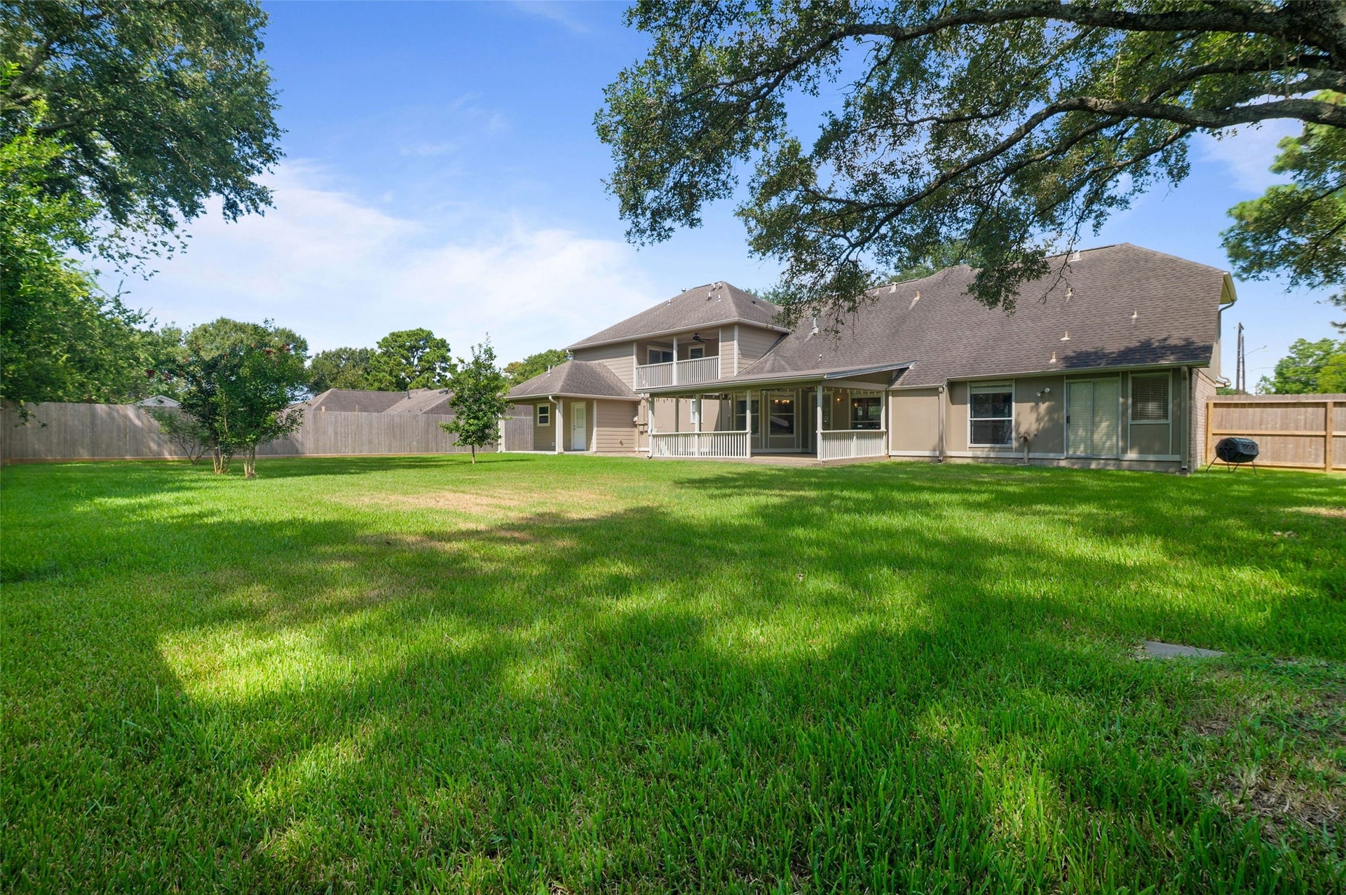 705 Briarmeadow Avenue, Friendswood, TX 77546 HUGE CORNER LOT YARD