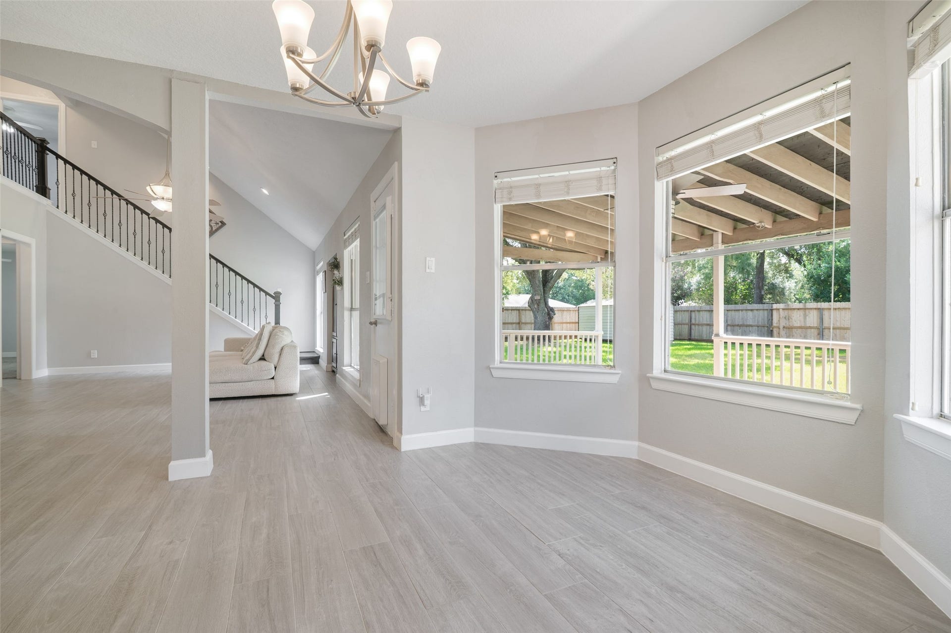 705 Briarmeadow Avenue, Friendswood, TX 77546 Breakfast room looking into living area
