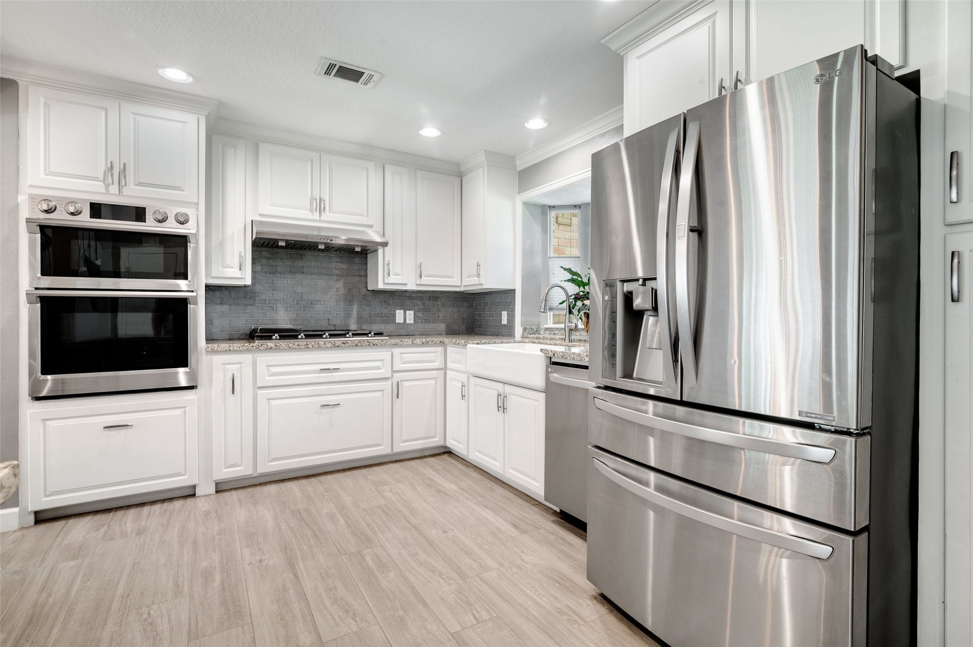 705 Briarmeadow Avenue, Friendswood, TX 77546 705 Briarmeadow Avenue, Friendswood, TX 77546