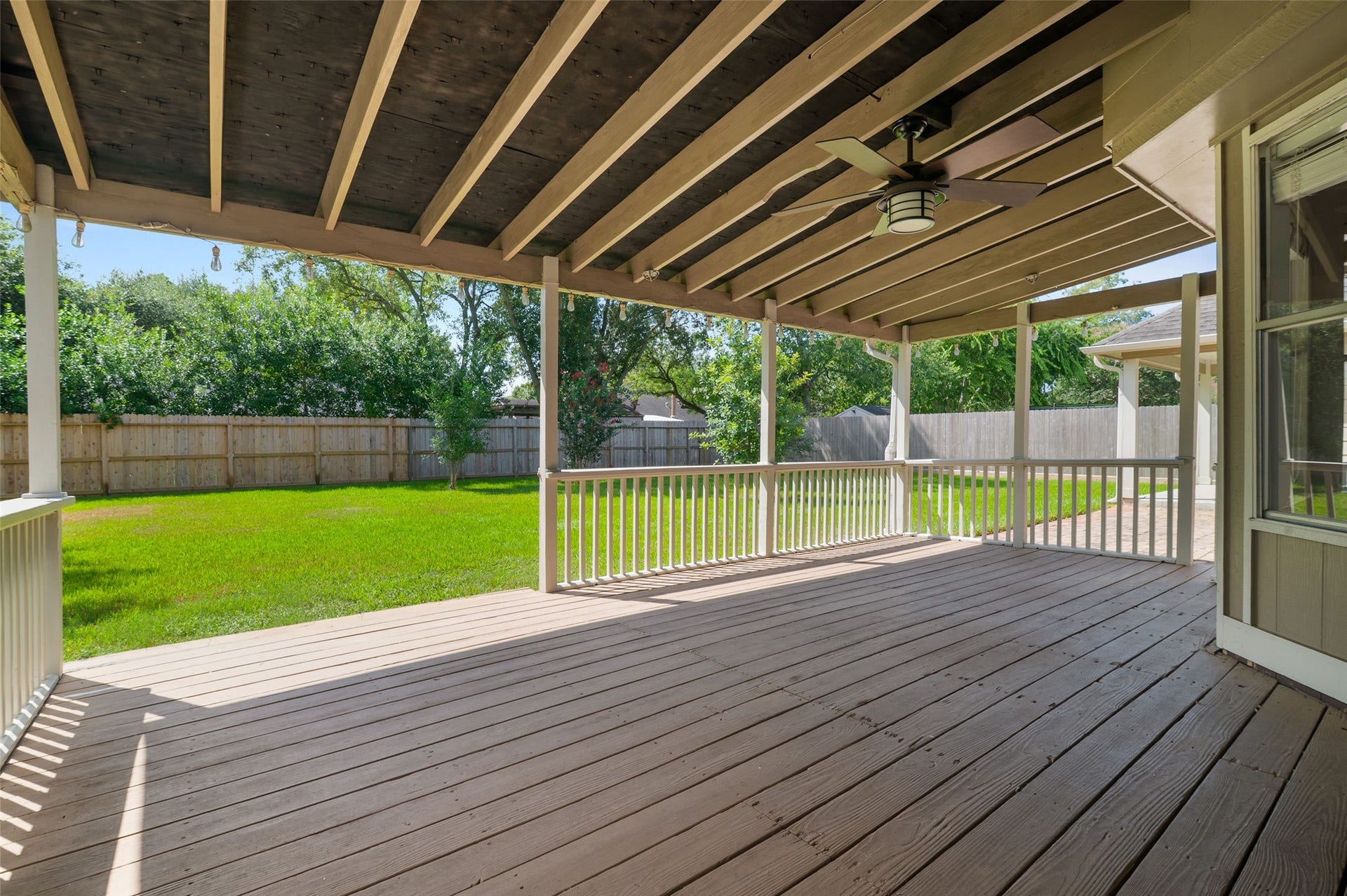 705 Briarmeadow Avenue, Friendswood, TX 77546 downstairs Patio and covered deck
