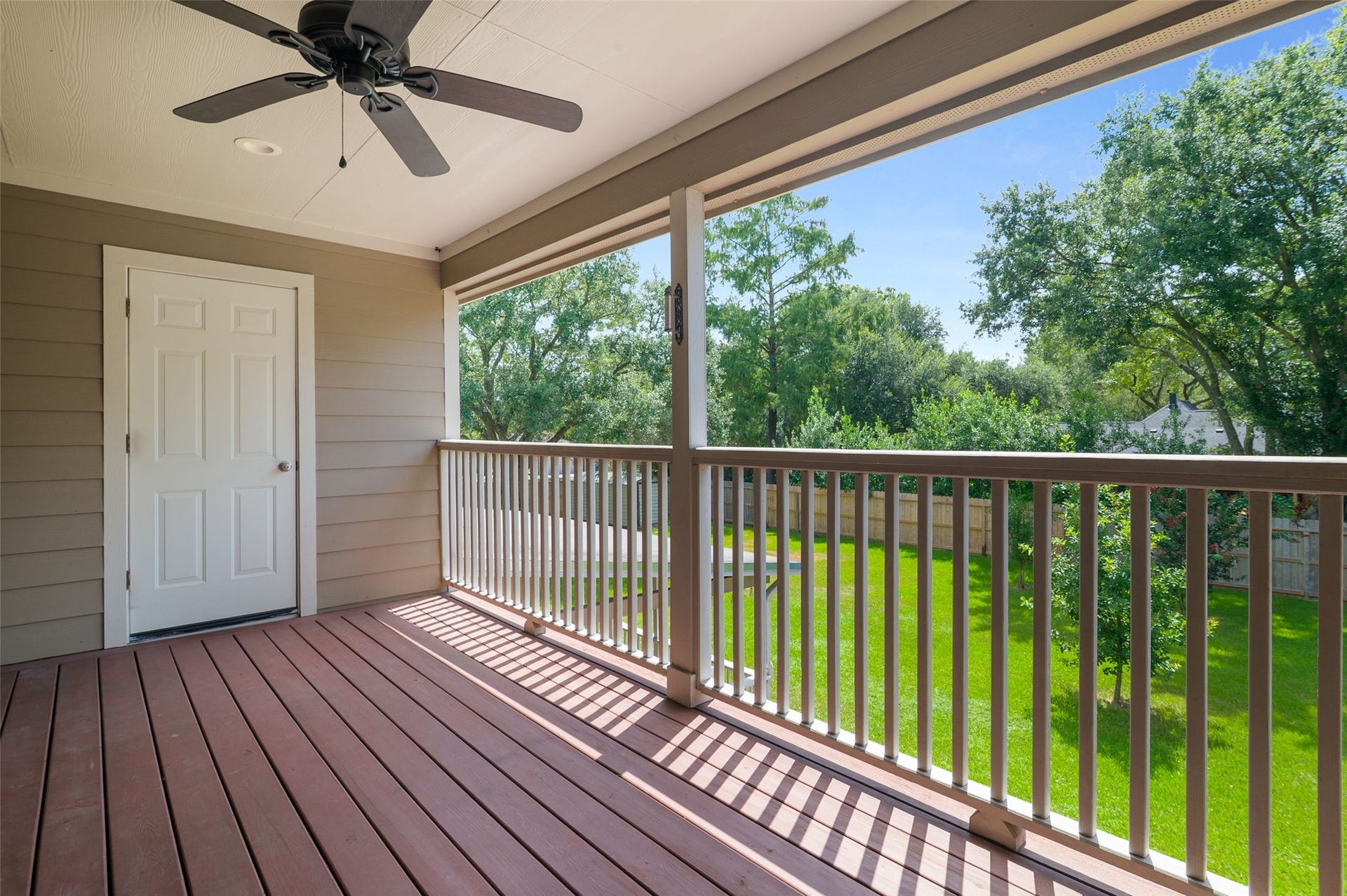 705 Briarmeadow Avenue, Friendswood, TX 77546 Huge Built apartment Balcony
