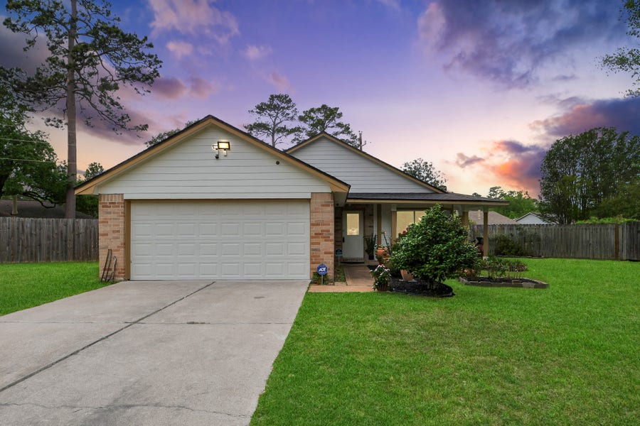 Property photo for 9634 Thistle Trail Drive, Houston, TX