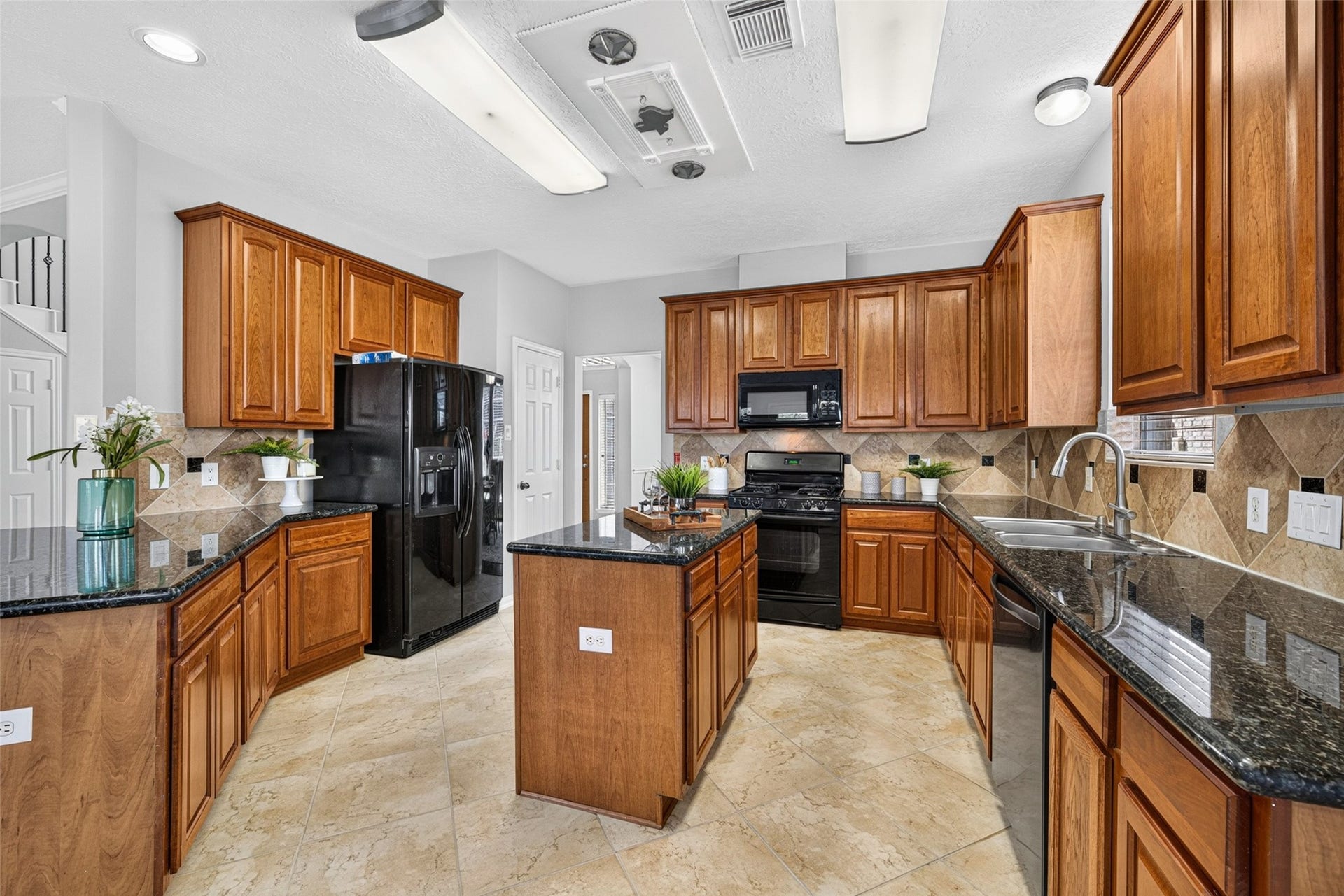 30 Palm Villas Drive, Manvel, TX 77578 30 Palm Villas Drive, Manvel, TX 77578