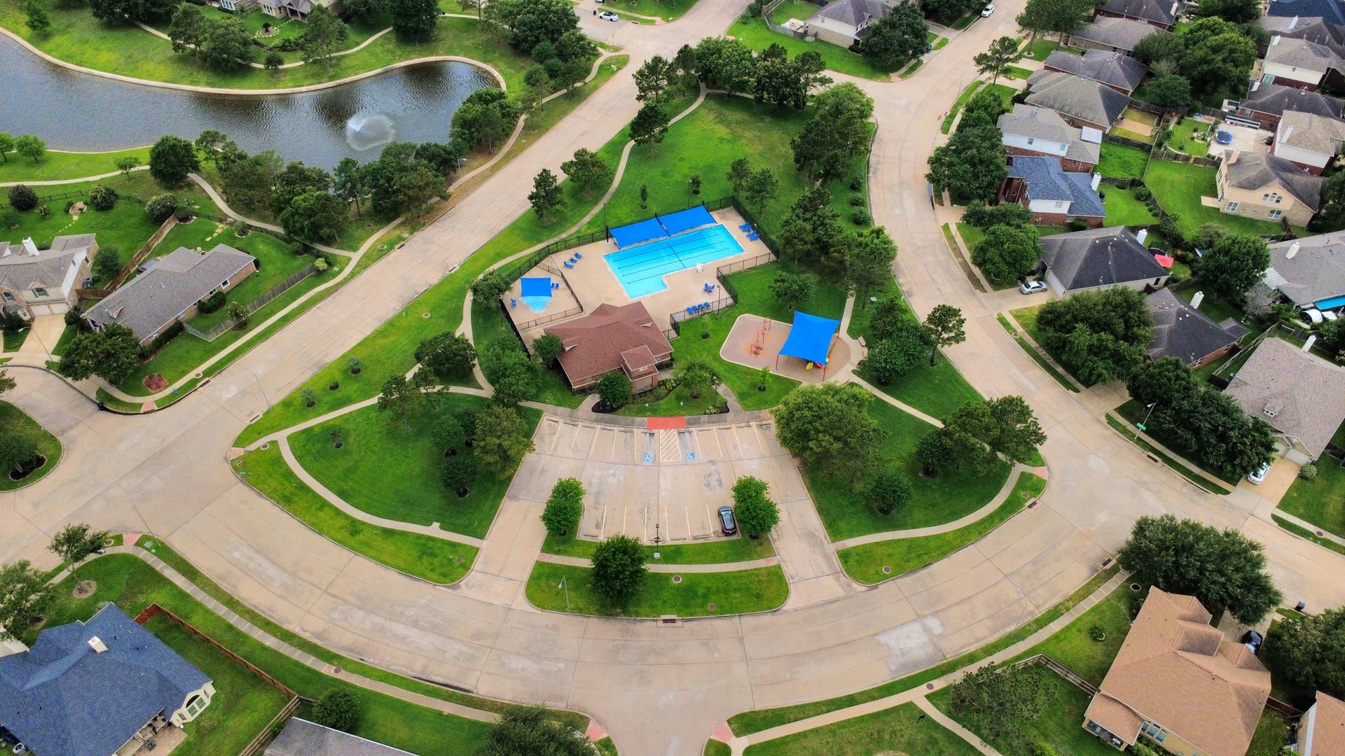 Lifestyle extends beyond the property line with community amenities just moments away, including a pool and park area designed for enjoying time with family, friends, and neighbors.