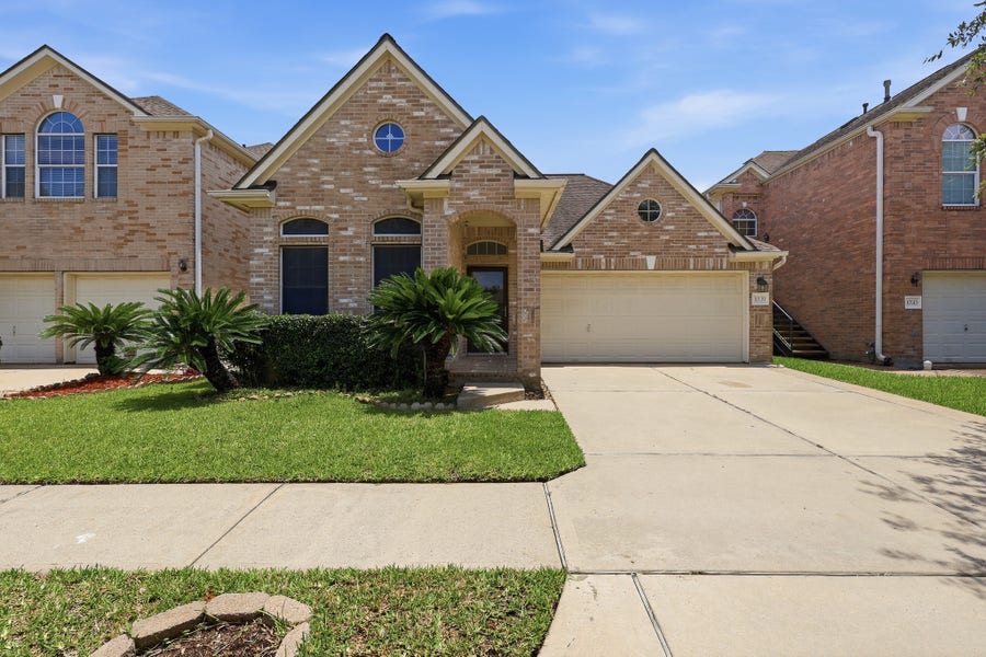 Property photo for 10139 E Palm Lake Drive, Houston, TX