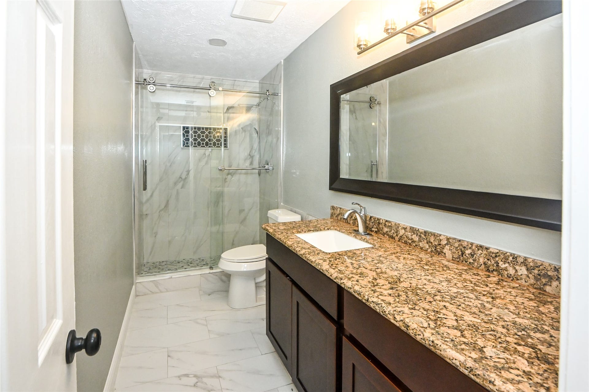 7522 Jackwood Street, Houston, TX 77074 7522 Jackwood Street, Houston, TX 77074
