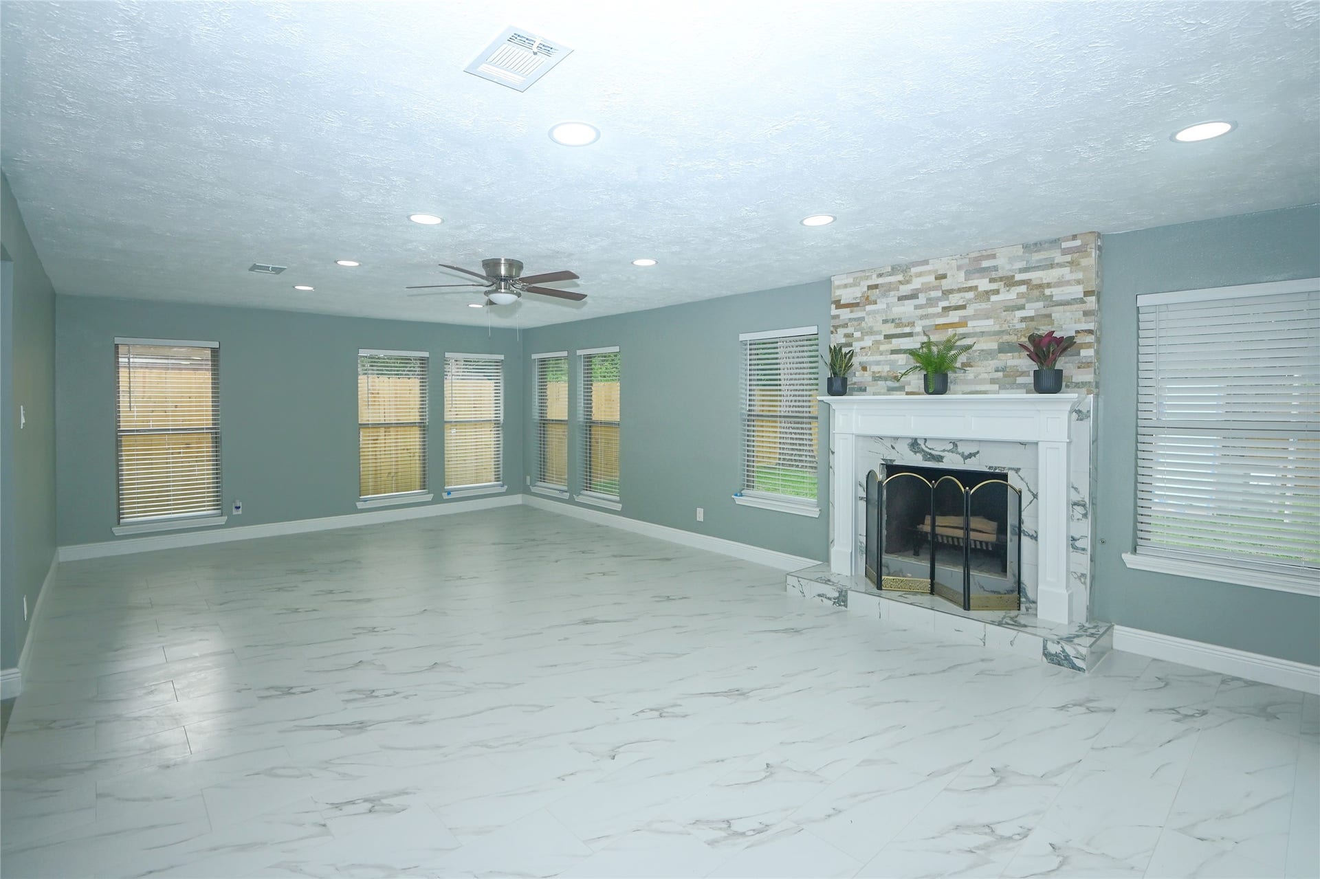 7522 Jackwood Street, Houston, TX 77074 7522 Jackwood Street, Houston, TX 77074