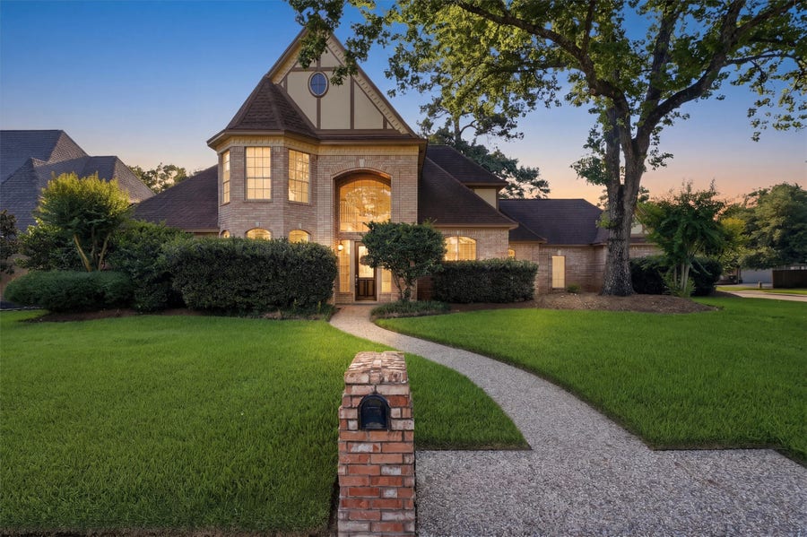 Property photo for 5819 Rocky Brook Drive, Houston, TX
