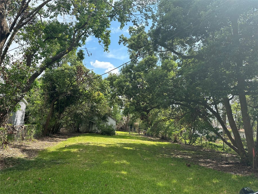Property photo for 0 E Peach Street, Angleton, TX
