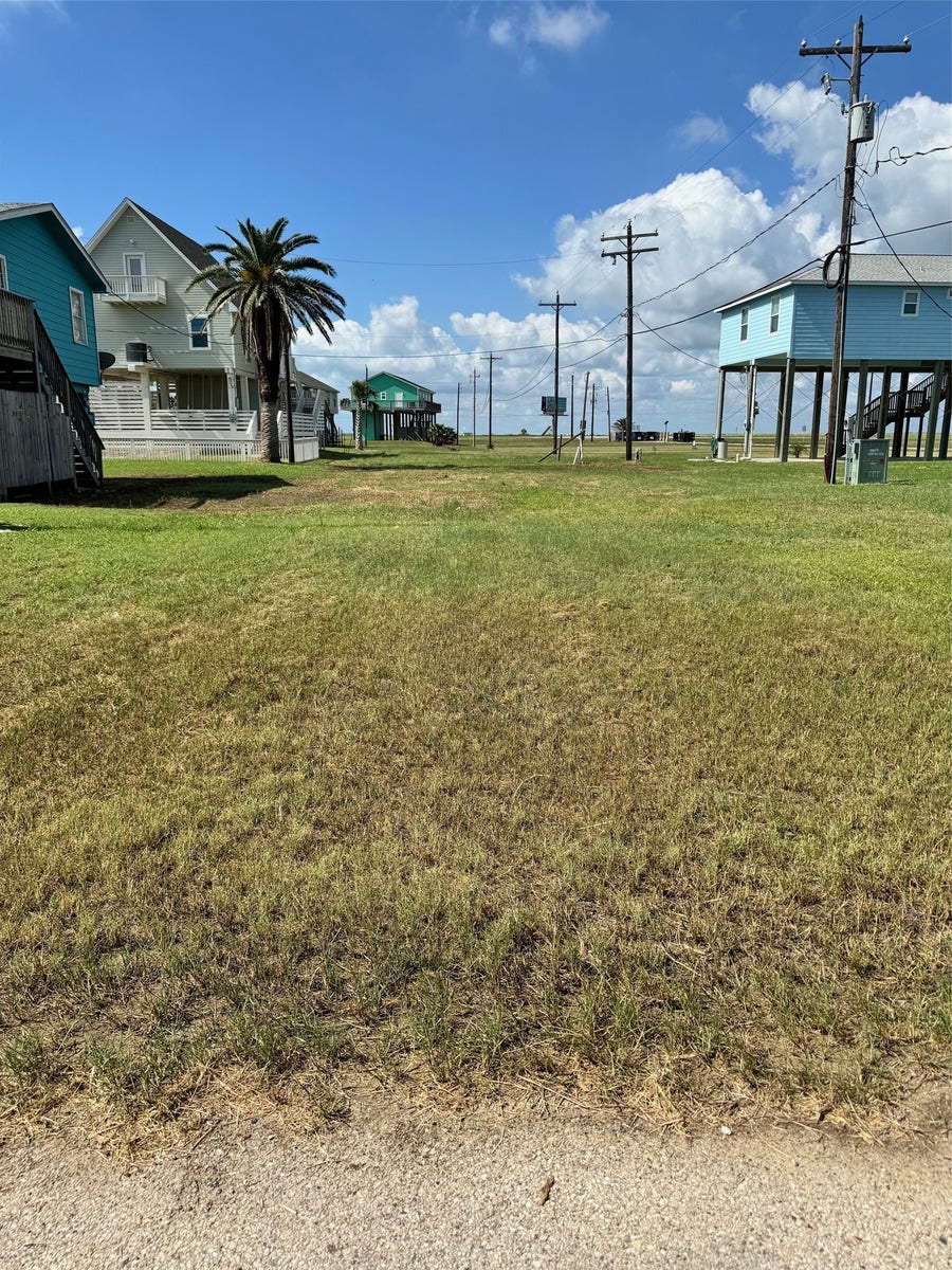 Property photo for 13127 Buccaneer Parkway, Freeport, TX