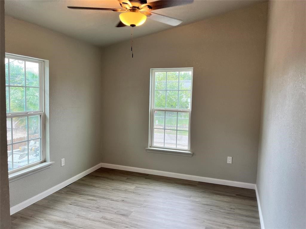 950 11th Street, San Leon, TX 77539 950 11th Street, San Leon, TX 77539