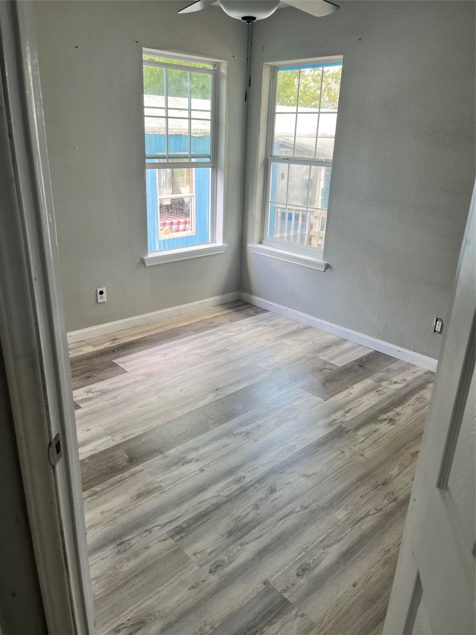 950 11th Street, San Leon, TX 77539 950 11th Street, San Leon, TX 77539