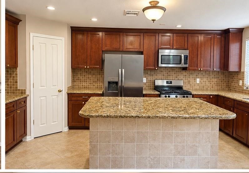 14 Legend Hollow Court, Spring, TX 77382