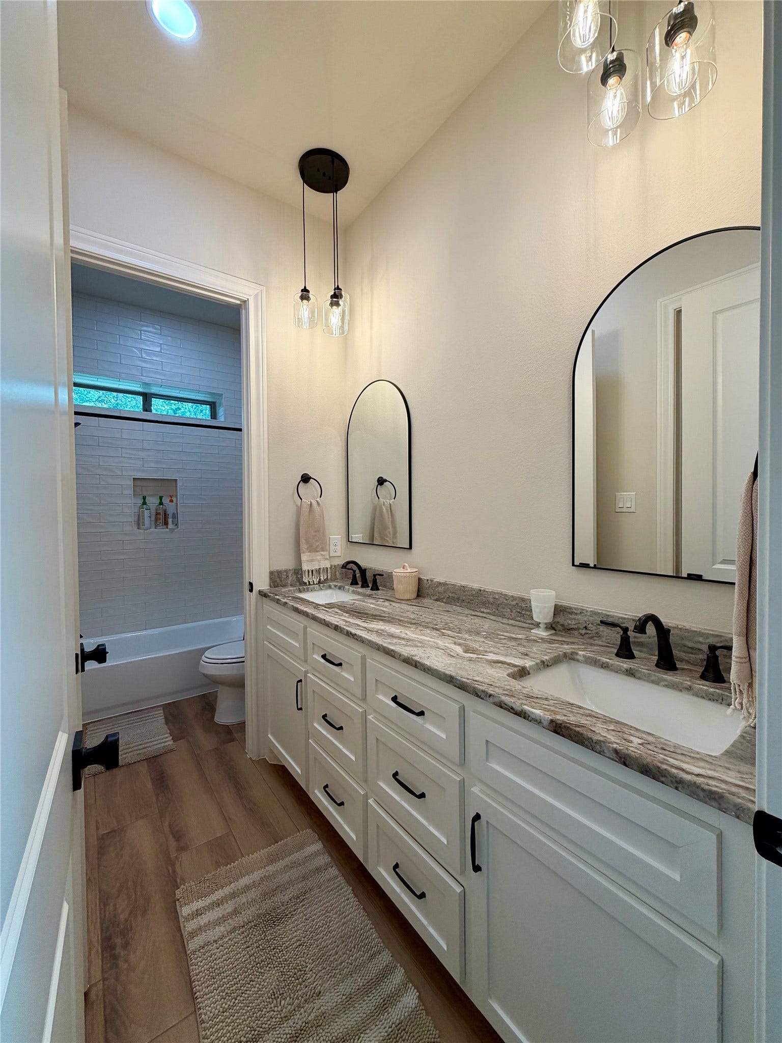 13940 Peterson Road, Montgomery, TX 77356 13940 Peterson Road, Montgomery, TX 77356