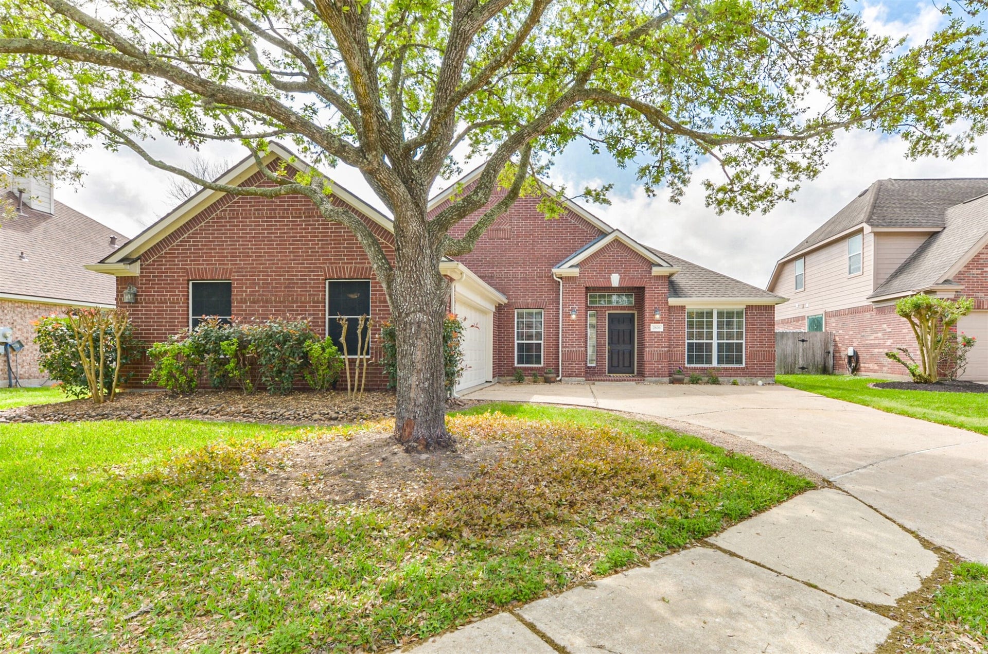 2606 Clay Creek Court, Pearland, TX 77581 2606 Clay Creek Ct. is located on cul-de-sac street