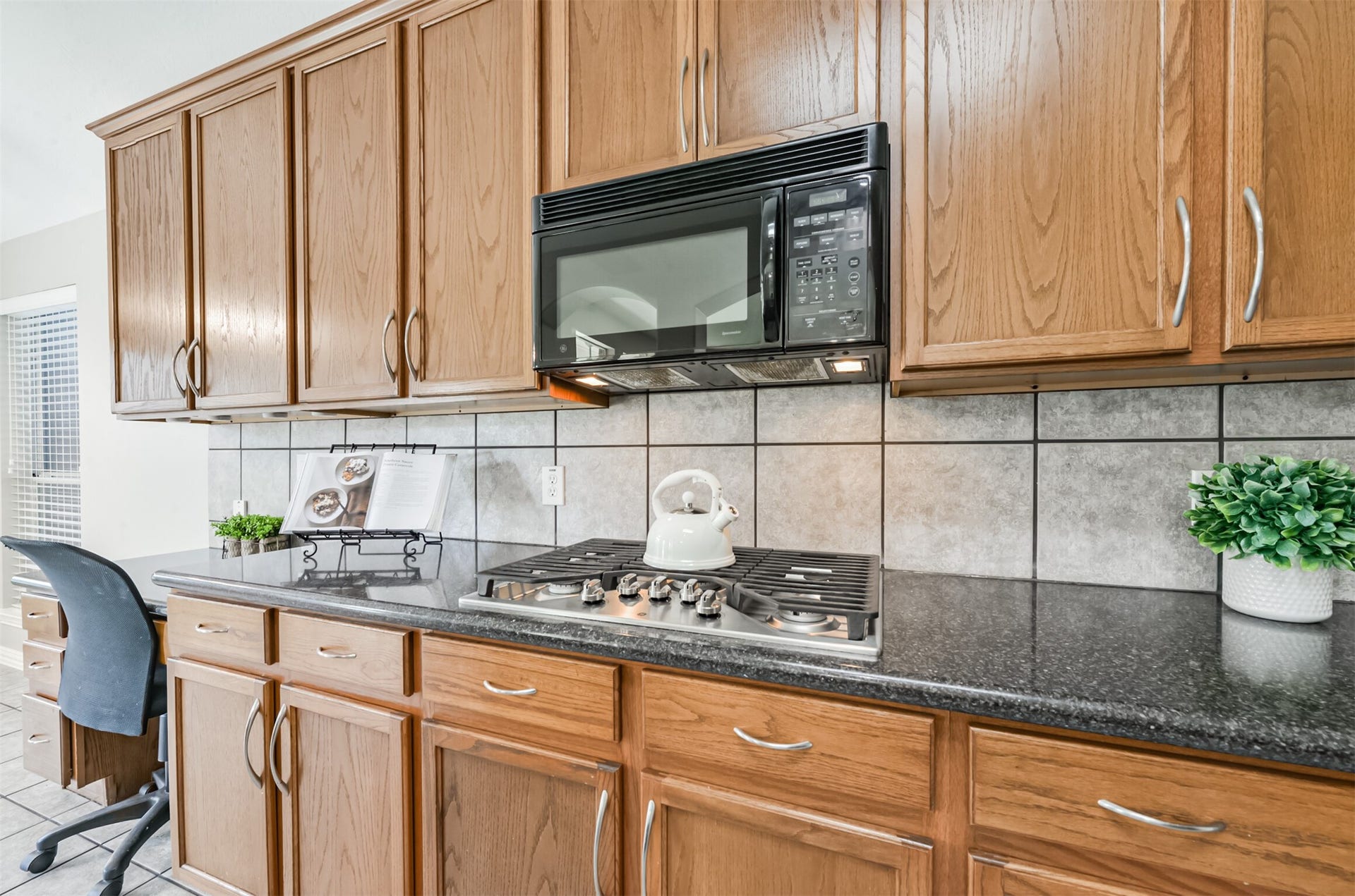 2606 Clay Creek Court, Pearland, TX 77581 2606 Clay Creek Court, Pearland, TX 77581