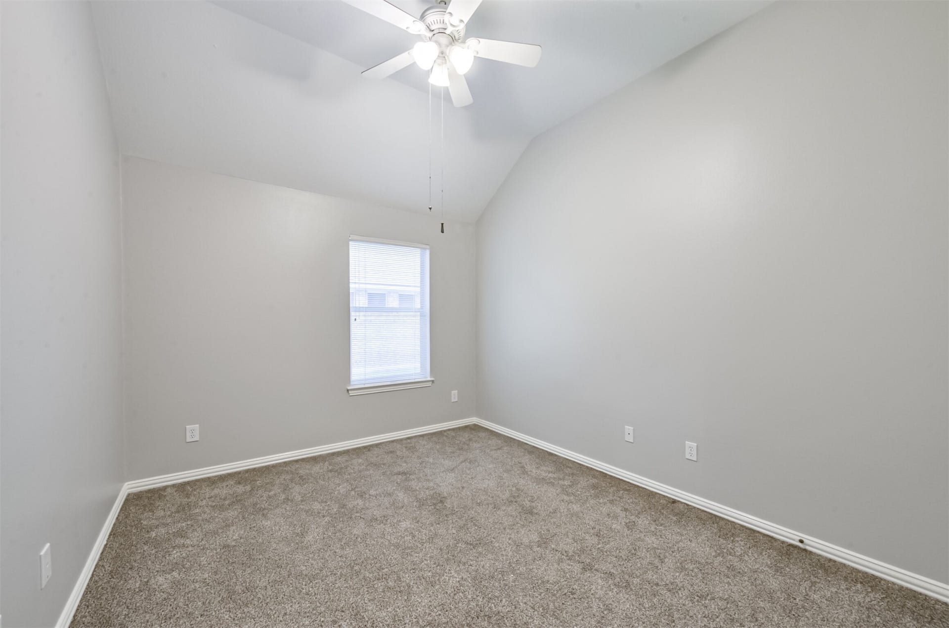 2606 Clay Creek Court, Pearland, TX 77581 Bedroom #2