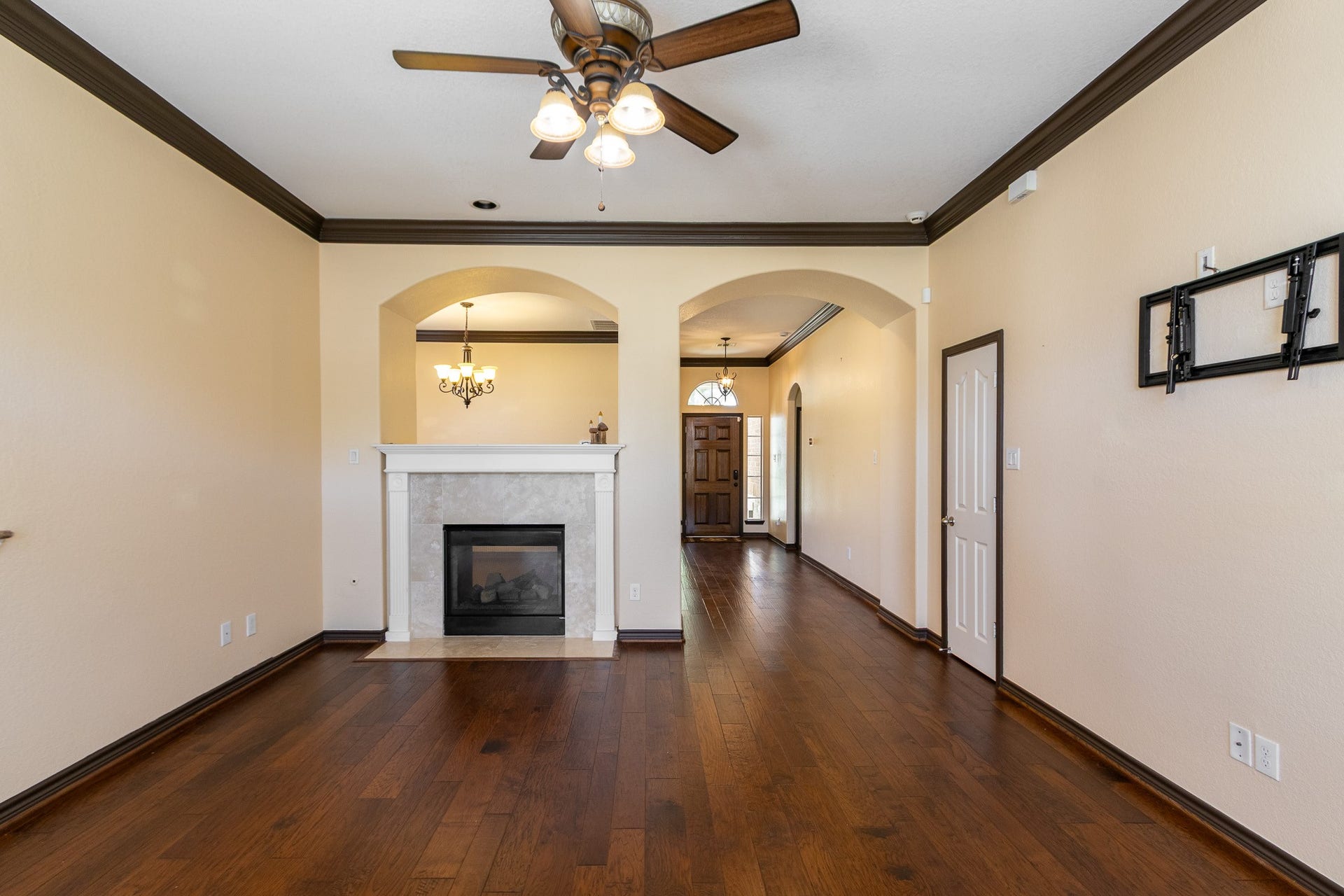 435 Sandstone Creek Lane, Dickinson, TX 77539 435 Sandstone Creek Lane, Dickinson, TX 77539
