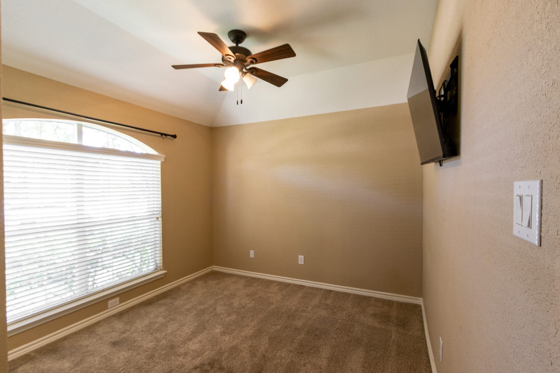 435 Sandstone Creek Lane, Dickinson, TX 77539 435 Sandstone Creek Lane, Dickinson, TX 77539