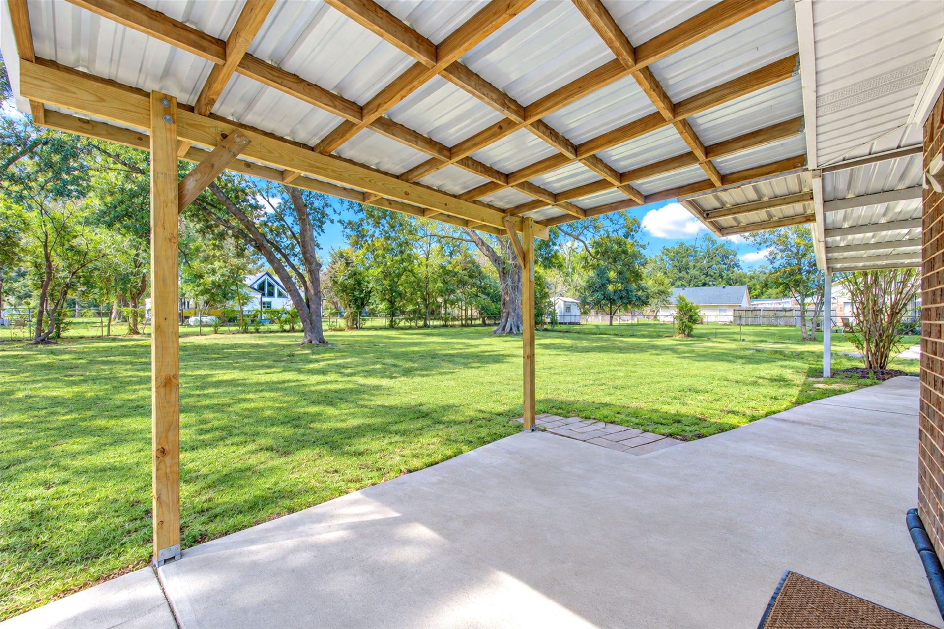 16746 Main Street, Splendora, TX 77372 16746 Main Street, Splendora, TX 77372